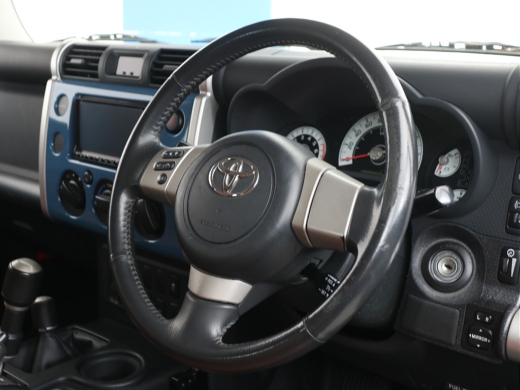 ステアリング状態もグッド！社外や木目調への交換も可能となりますのでお気軽にお申し付けください♪