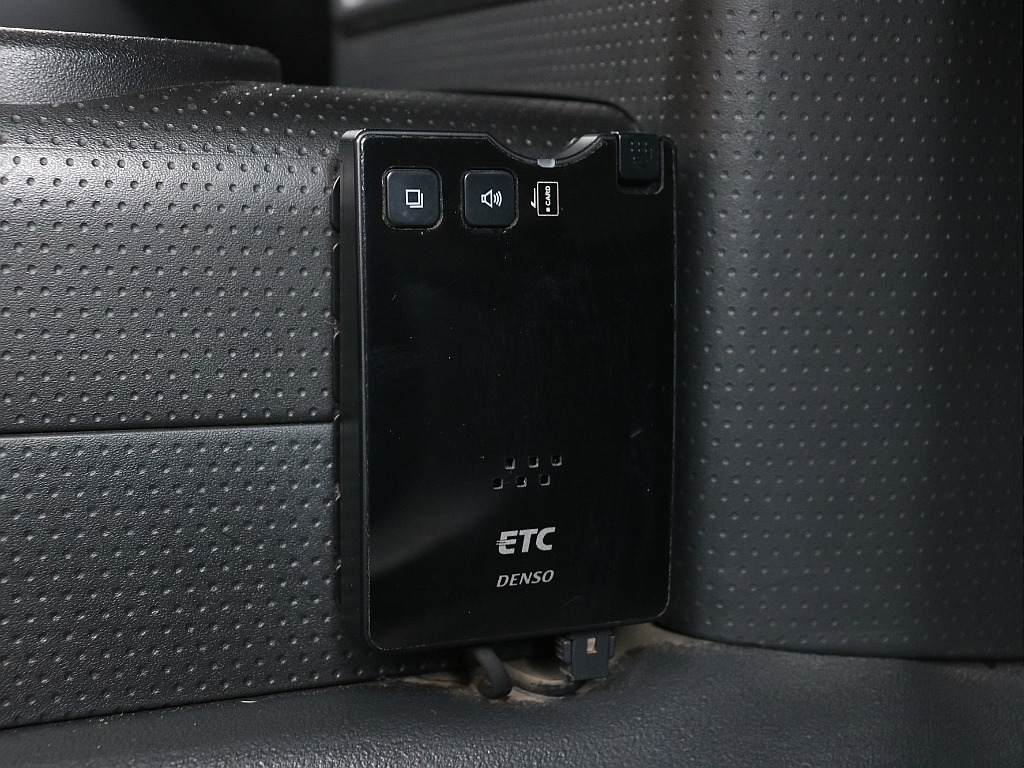 ETC車載器搭載済み！あると嬉しい必須アイテム！