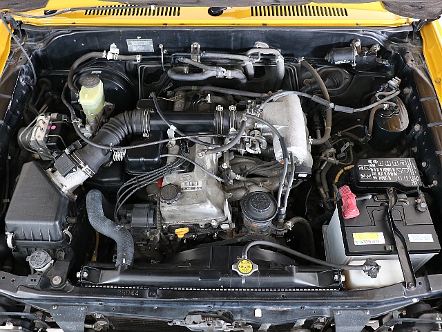2.7Lの３RZエンジン！トルクもあり頑丈で耐久性の高いエンジンです！