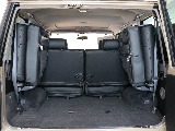 サードシートを跳ね上げれば広々としたラゲッジスペース！荷物の積み込みも沢山行えます！
