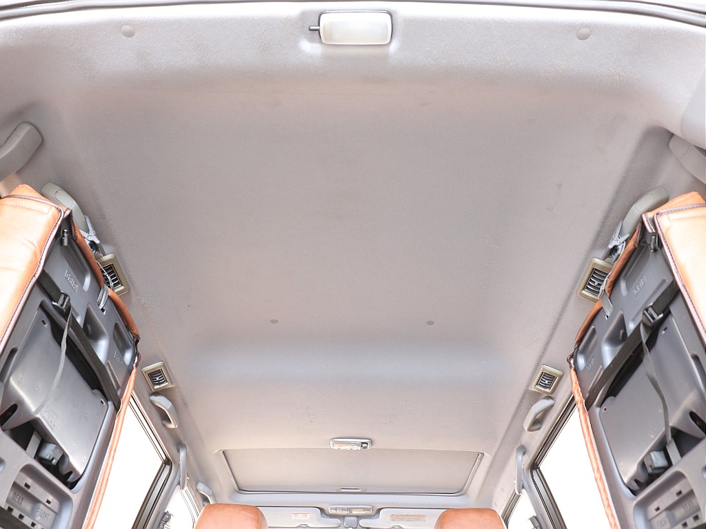 天張りもご覧の通りな状態です！