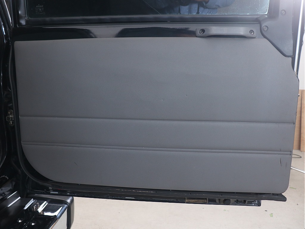 リアゲートドアトリム！