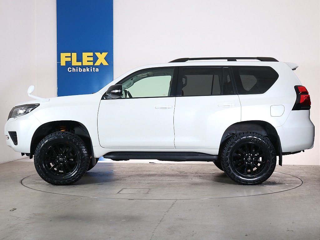 サイドステップ付きですので、小さいお子さんなどでも負担なく乗り降りできます！