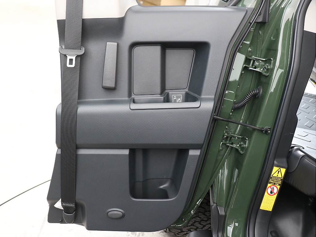 右後ろドアトリム！