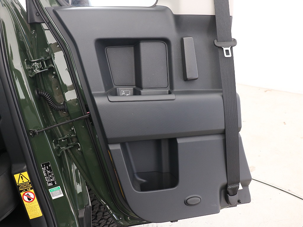 左後ろドアトリム！