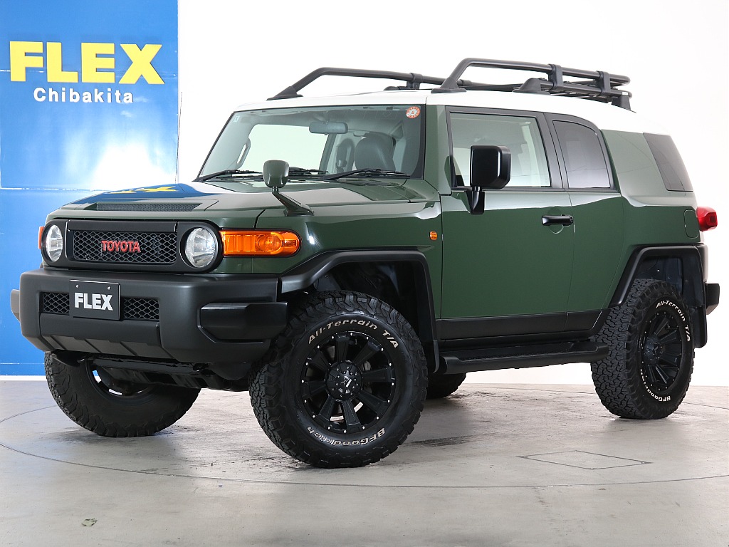 買取直販にて希少なアーミーグリーンカラーのFJクルーザー入庫致しました！トレイル仕様の1台！