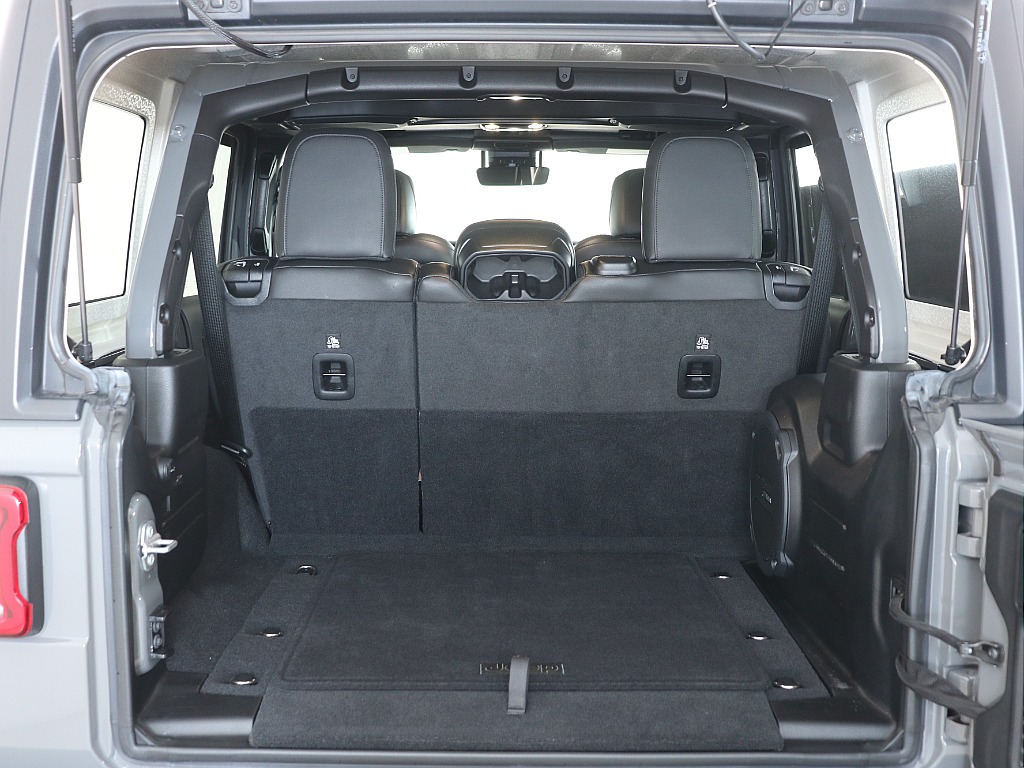 ラゲッジスペース！物もかなり乗ります！