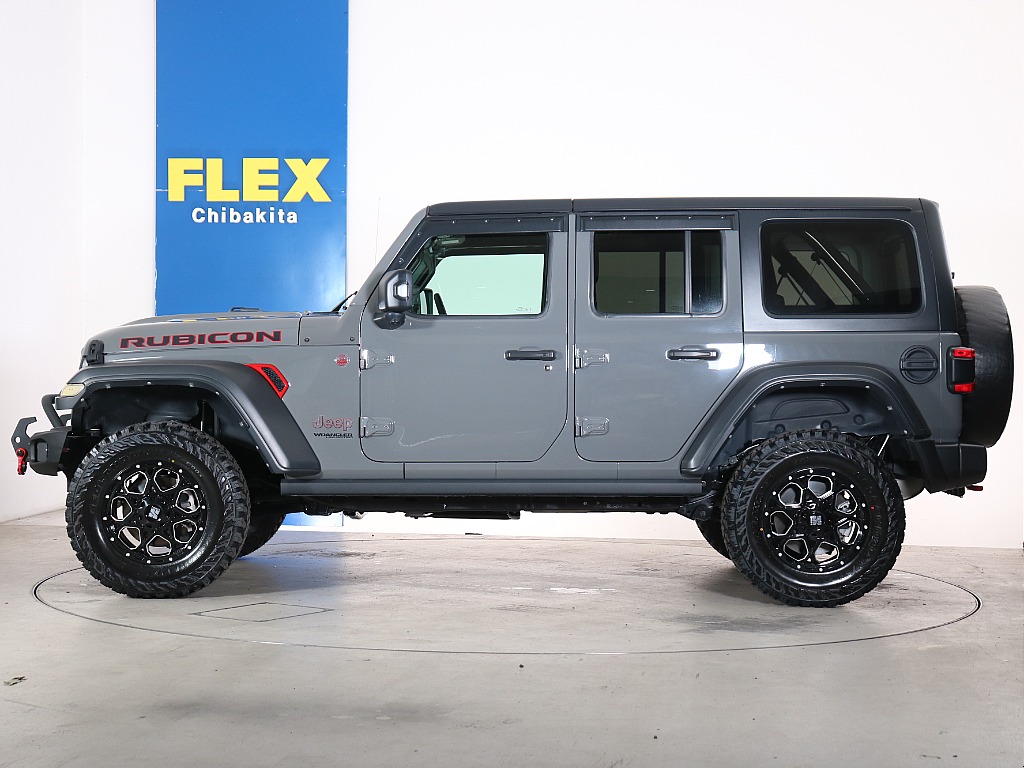 サイドステップレスのお車です！お取り付けもできますので、ご相談くださいませ♪