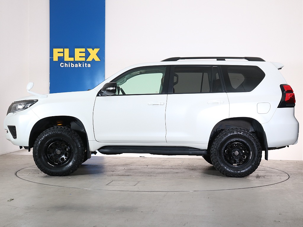 サイドバイザーレスのお車です！お付けすることも可能です♪