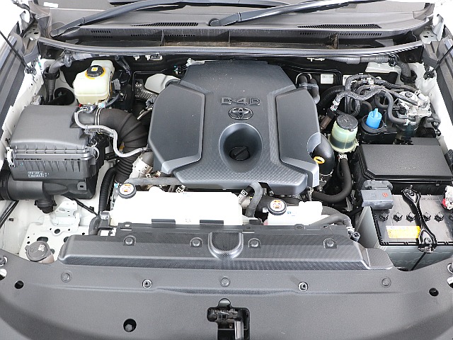 なななんと！今回は2.8Lクリーンディーゼルのお車です♪