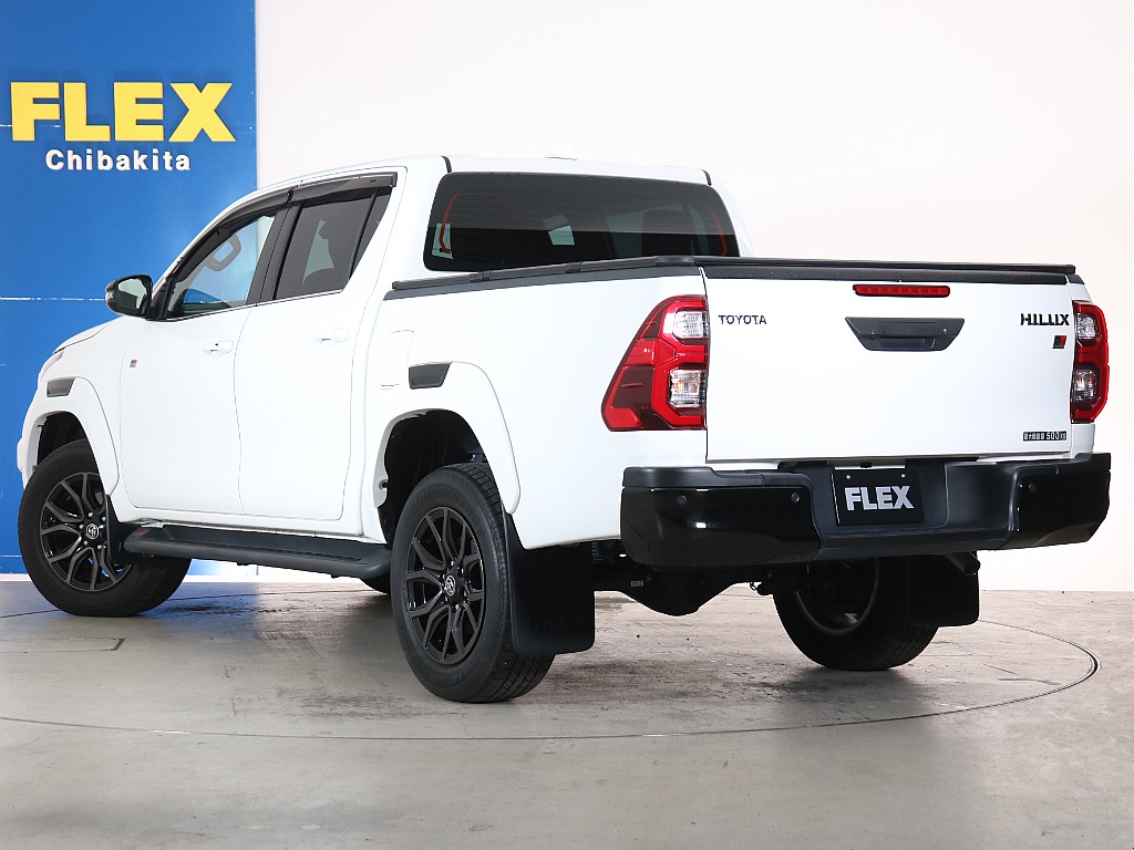 リアバンパーもGRスポーツ専用仕様！