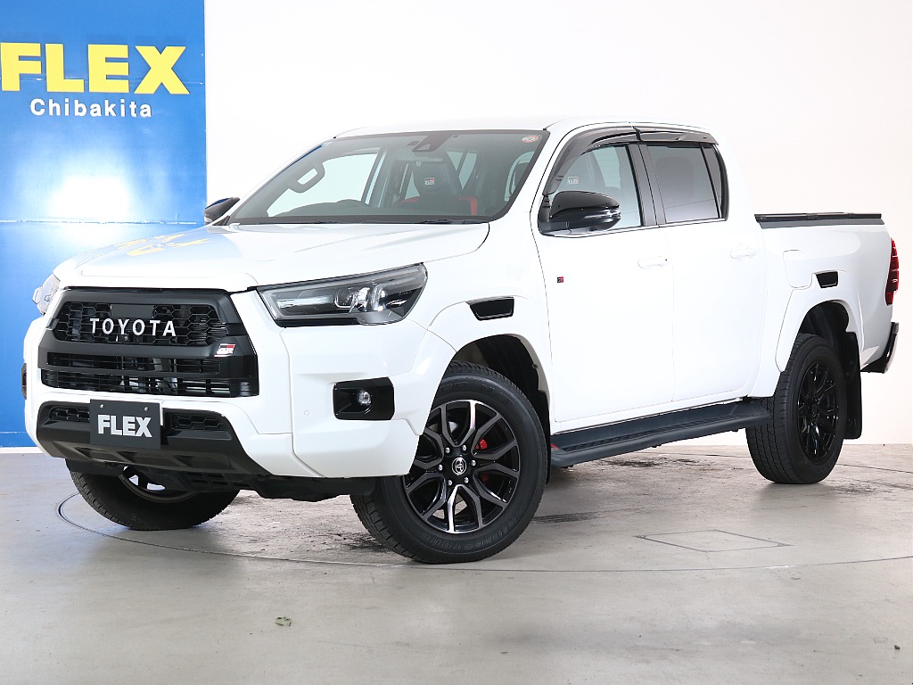 ハイラックスGRスポーツ！人気色スーパーホワイトカラー入庫致しました！！