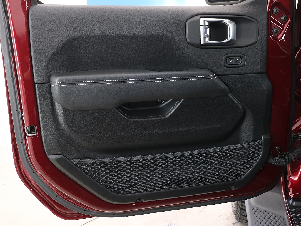 助手席ドアトリム！