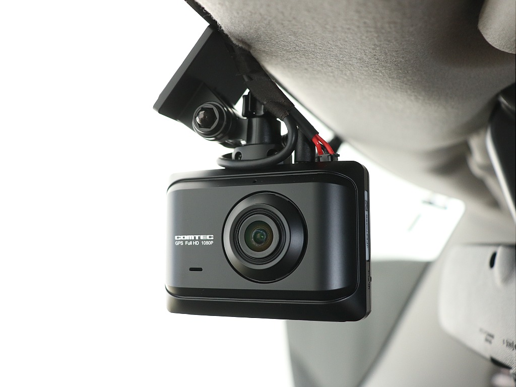 コムテック製ドライブレコーダーも装着済み！