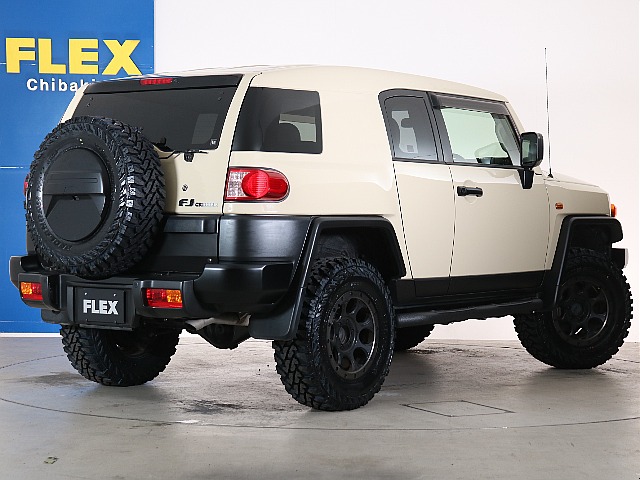 2インチのリフトアップを行うことによりちょいカスタムでカッコ良い仕様です！