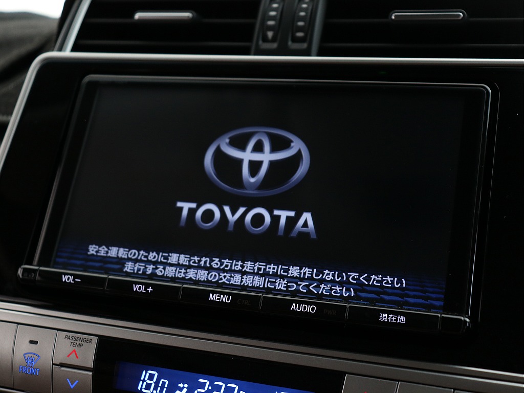 トヨタ純正9インチSDナビを装着済み！