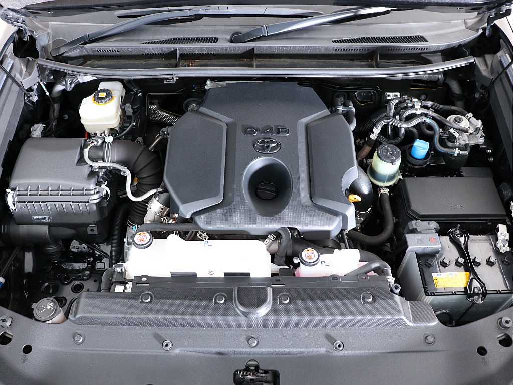 力強いディーゼルエンジンを搭載！パワーには定評があります♪