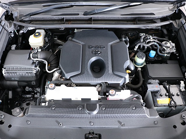 力強いディーゼルエンジンを搭載！パワーには定評があります♪