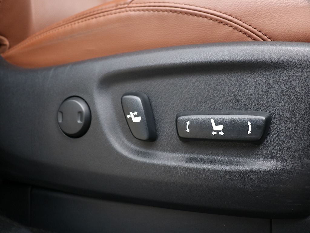 電動パワーシート！