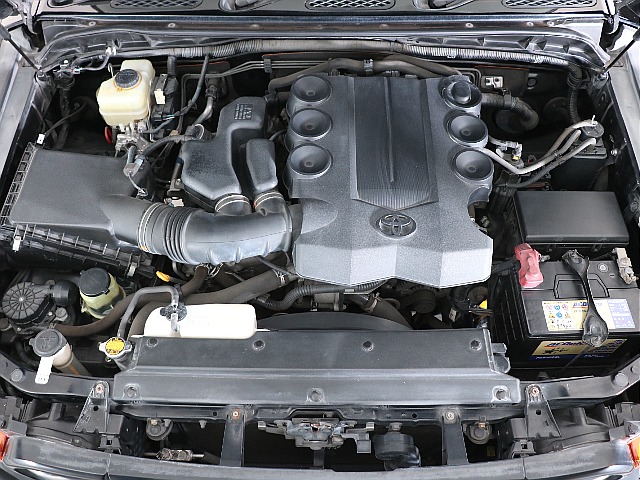 4000㏄のハイパワーエンジン！運転がいつしても楽しいお車です！