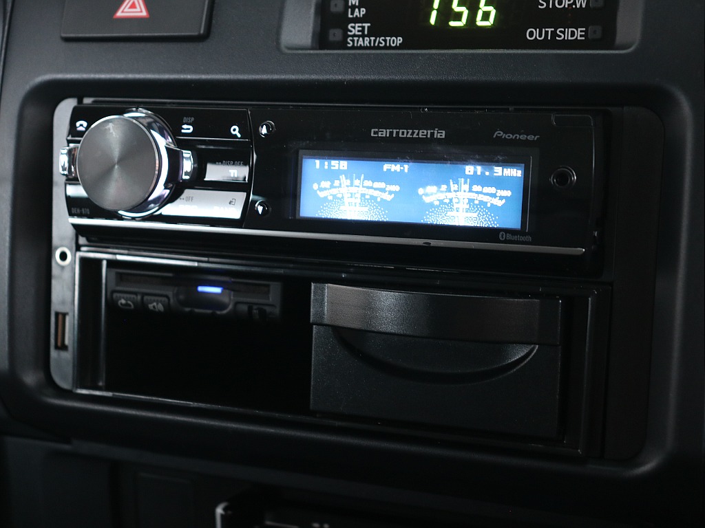 カロッェリアオーディオ＆ドリンクホルダー！