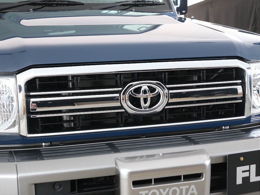 トヨタ ランドクルーザー70(25枚目)