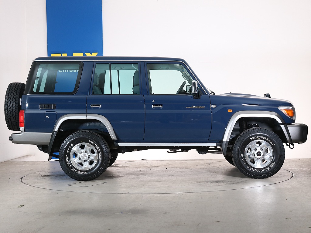 状態の良すぎるといっても過言でないほどの純正パーツをふんだんに残した1台です！