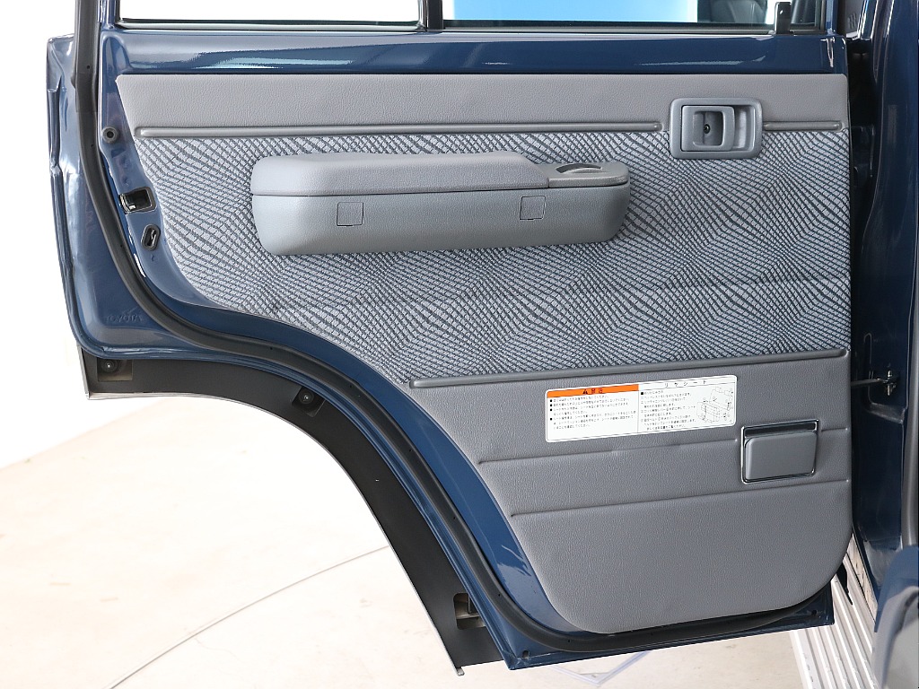 トヨタ ランドクルーザー70(49枚目)