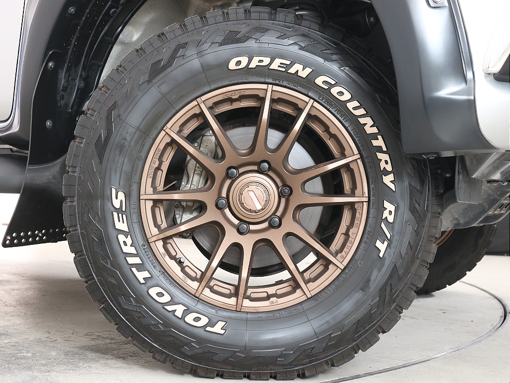 ﾚｲｽﾞ製ｸﾞﾗﾑﾗｲﾂ57XR-Xホイール！