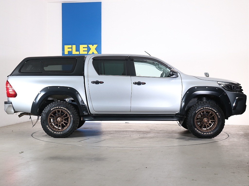 ジャオスリフトアップで前下がりの車輛姿勢をフラットに近い状態に！