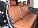 後部座席も同様シートカバーをインストールしており、統一感のある車内になっております！