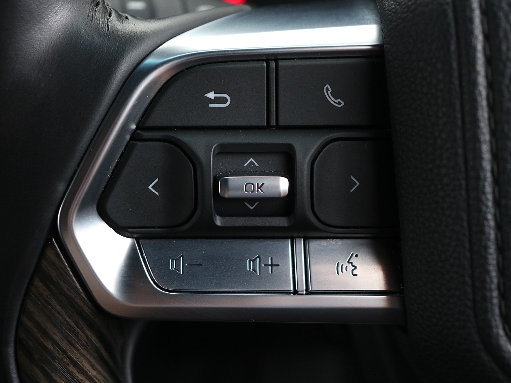 ステアリングスイッチ！