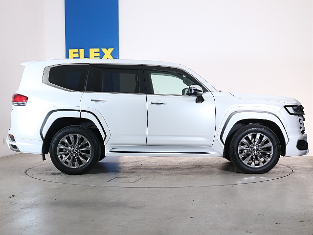 モデリスタパーツもふんだんに装備されております！