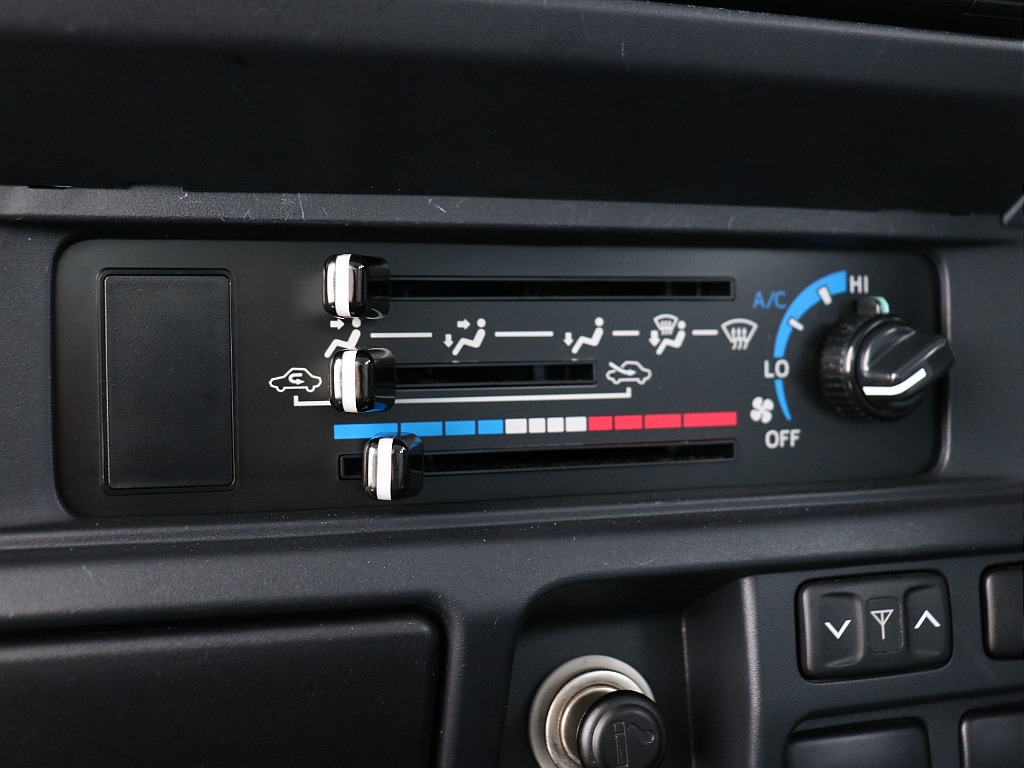 エアコン操作部！