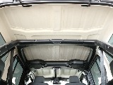 ラングラーと言えばこれまた特徴の一つ！屋根を外して走行が可能になります！