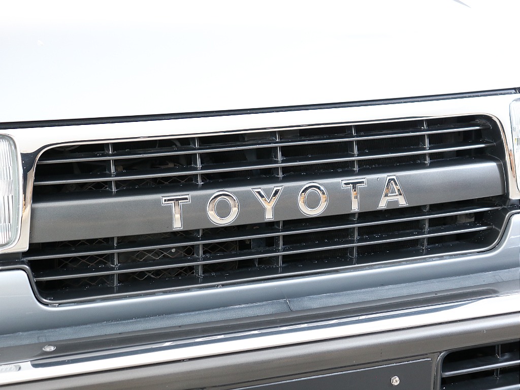 横文字TOYOTAグリル！