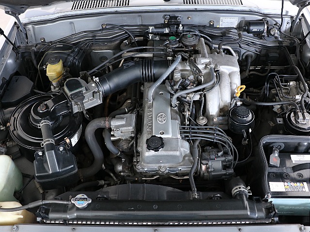 直6の１FZエンジン（4500ｃｃ）！大迫力エンジンを堪能してください！
