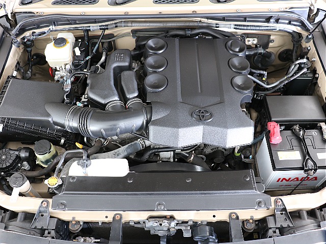 4.0L！ガソリンエンジン！耐久性にも評判がある１ＧＲエンジン！