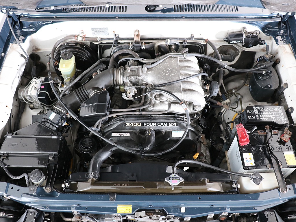 3400ccの5VZエンジン搭載！パワフルな走りに定評があります！