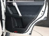 後部座席ドアトリム！