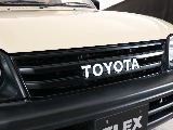 横文字トヨタグリル！