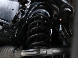アクティブハイトコントロール付きのお車です！路面状況に合わせて車高の調整が可能です！