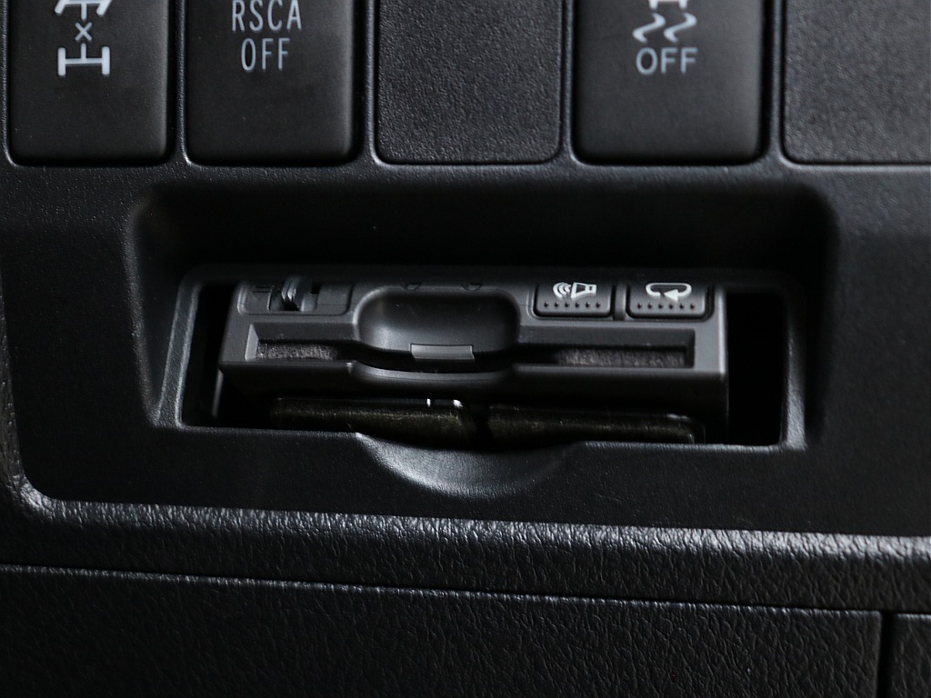 ビルトイン型ETC車載器！