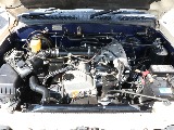 キレイに保たれているエンジンルーム内！３RZエンジンは270...