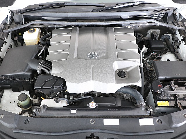 4600㏄のV8エンジン搭載！力強い走りに定評があります！