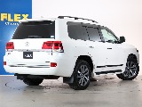 ルーフレール付きの車両になります！