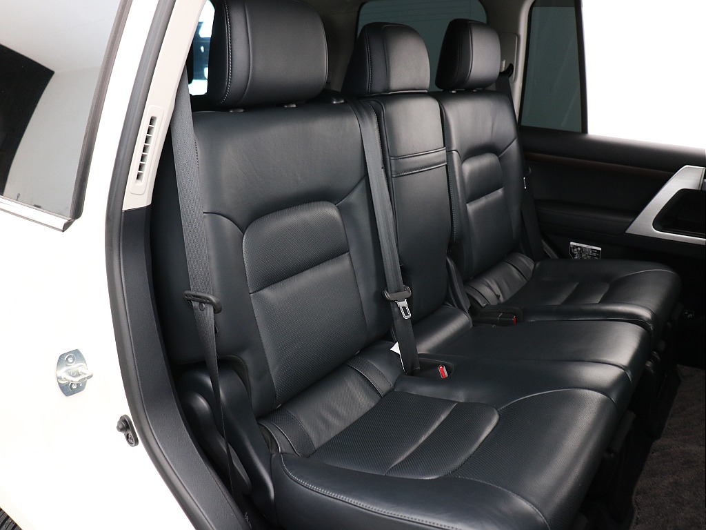 総額629万円】トヨタ ランドクルーザー200 4.6 ZX 4WD(H27年式,6.6万km
