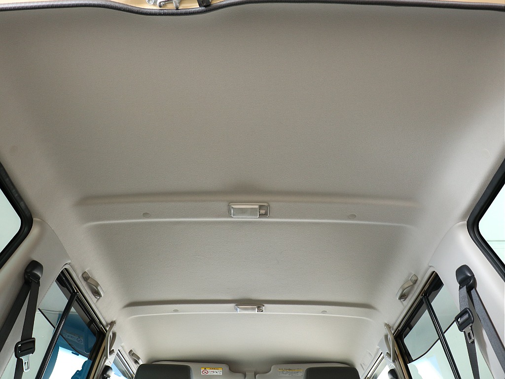 トヨタ&nbsp;ランドクルーザー70&nbsp;70 5ドア4.0 4WD&nbsp;&nbsp;千葉県の詳細画像&nbsp;その8