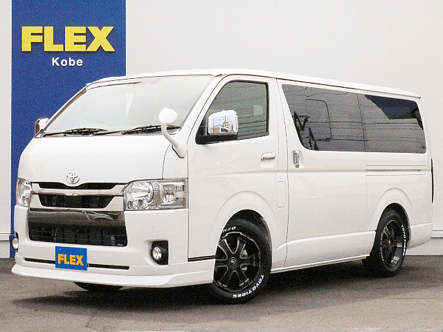☆新車登録済☆　FLEXシートアレンジ【Ver4】に車内用電源システム【エレコ】を兼ね備えたFLEXの新提案！　レジャーにも仕事にも使える一台！　床張り施工もされているので、お手入れも楽になります！