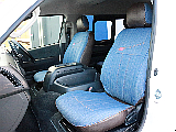 FLEXオリジナル デニム調シートカバーを装着済み！　丈夫で座り心地がとても良いシートカバーです。